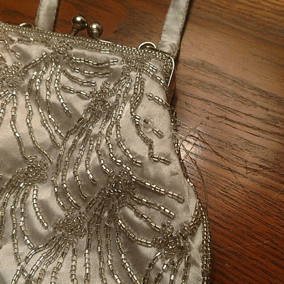 Purse - Picture 2 of 5